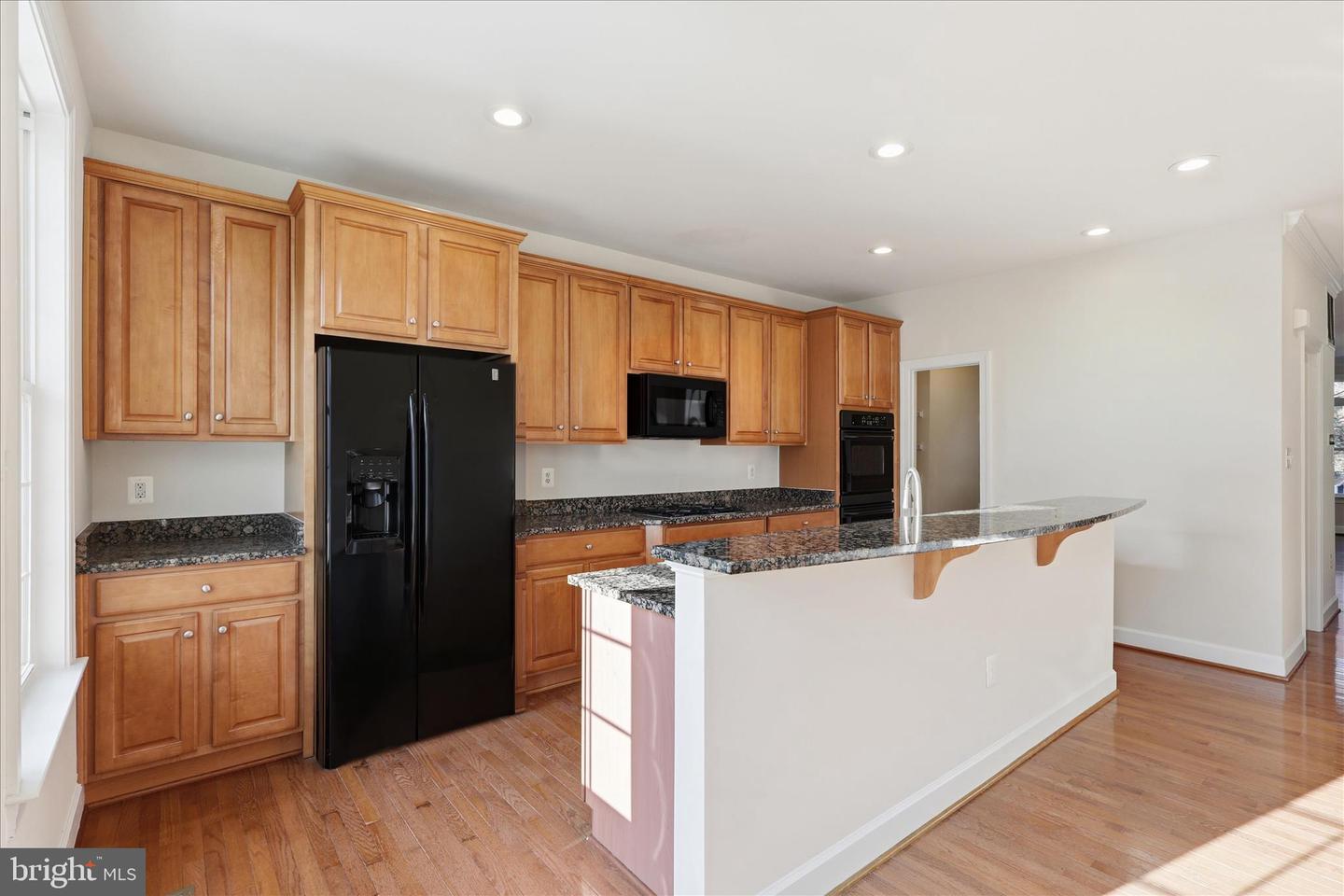 411 SPRING ST, HERNDON, Virginia 20170, 3 Bedrooms Bedrooms, ,3 BathroomsBathrooms,Residential,For sale,411 SPRING ST,VAFX2285486 MLS # VAFX2285486