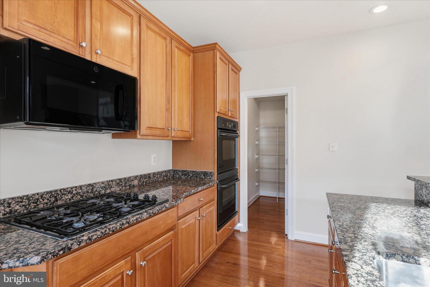 411 SPRING ST, HERNDON, Virginia 20170, 3 Bedrooms Bedrooms, ,3 BathroomsBathrooms,Residential,For sale,411 SPRING ST,VAFX2285486 MLS # VAFX2285486