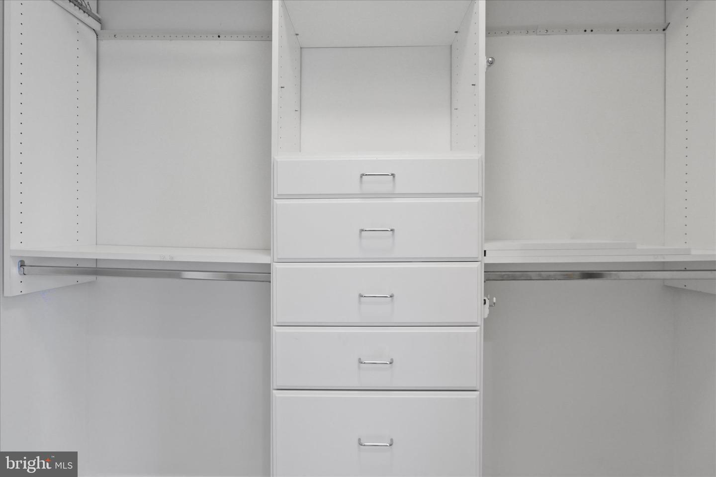 18771 THOMAS LEE WAY, LEESBURG, Virginia 20176, 6 Bedrooms Bedrooms, ,6 BathroomsBathrooms,Residential,For sale,18771 THOMAS LEE WAY,VALO2113884 MLS # VALO2113884