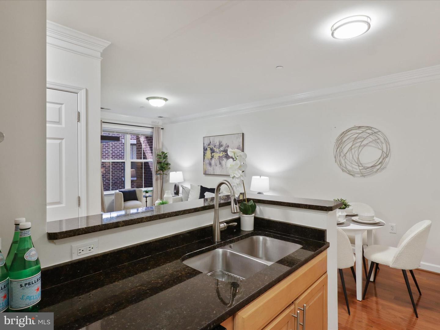 2101 N MONROE ST #212, ARLINGTON, Virginia 22207, 1 Bedroom Bedrooms, ,1 BathroomBathrooms,Residential,For sale,2101 N MONROE ST #212,VAAR2067706 MLS # VAAR2067706