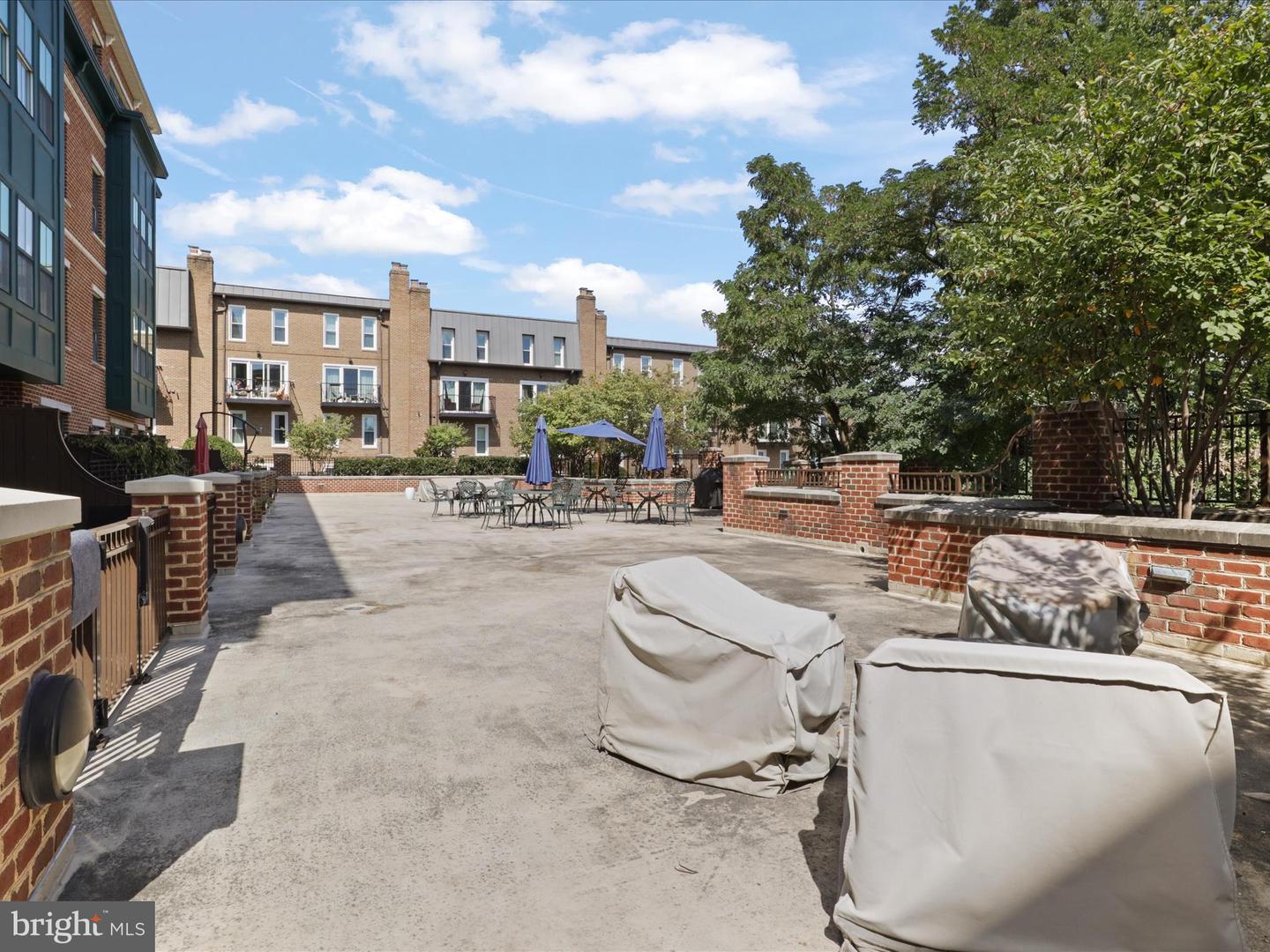 2101 N MONROE ST #212, ARLINGTON, Virginia 22207, 1 Bedroom Bedrooms, ,1 BathroomBathrooms,Residential,For sale,2101 N MONROE ST #212,VAAR2067706 MLS # VAAR2067706