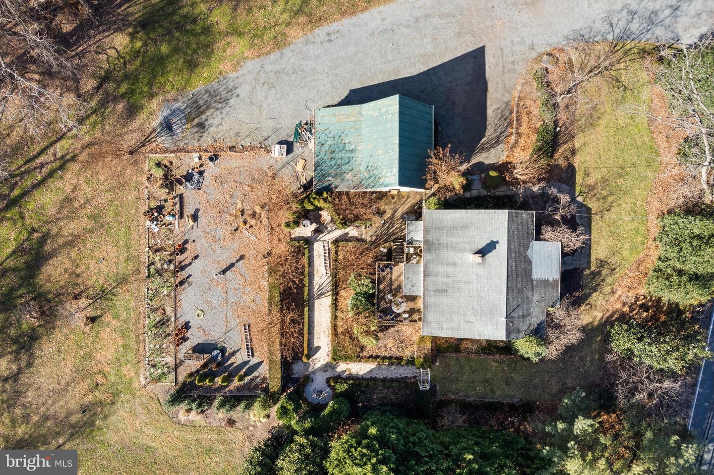 9813 GEORGETOWN PIKE, GREAT FALLS, Virginia 22066, 3 Bedrooms Bedrooms, ,1 BathroomBathrooms,Residential,For sale,9813 GEORGETOWN PIKE,VAFX2285548 MLS # VAFX2285548