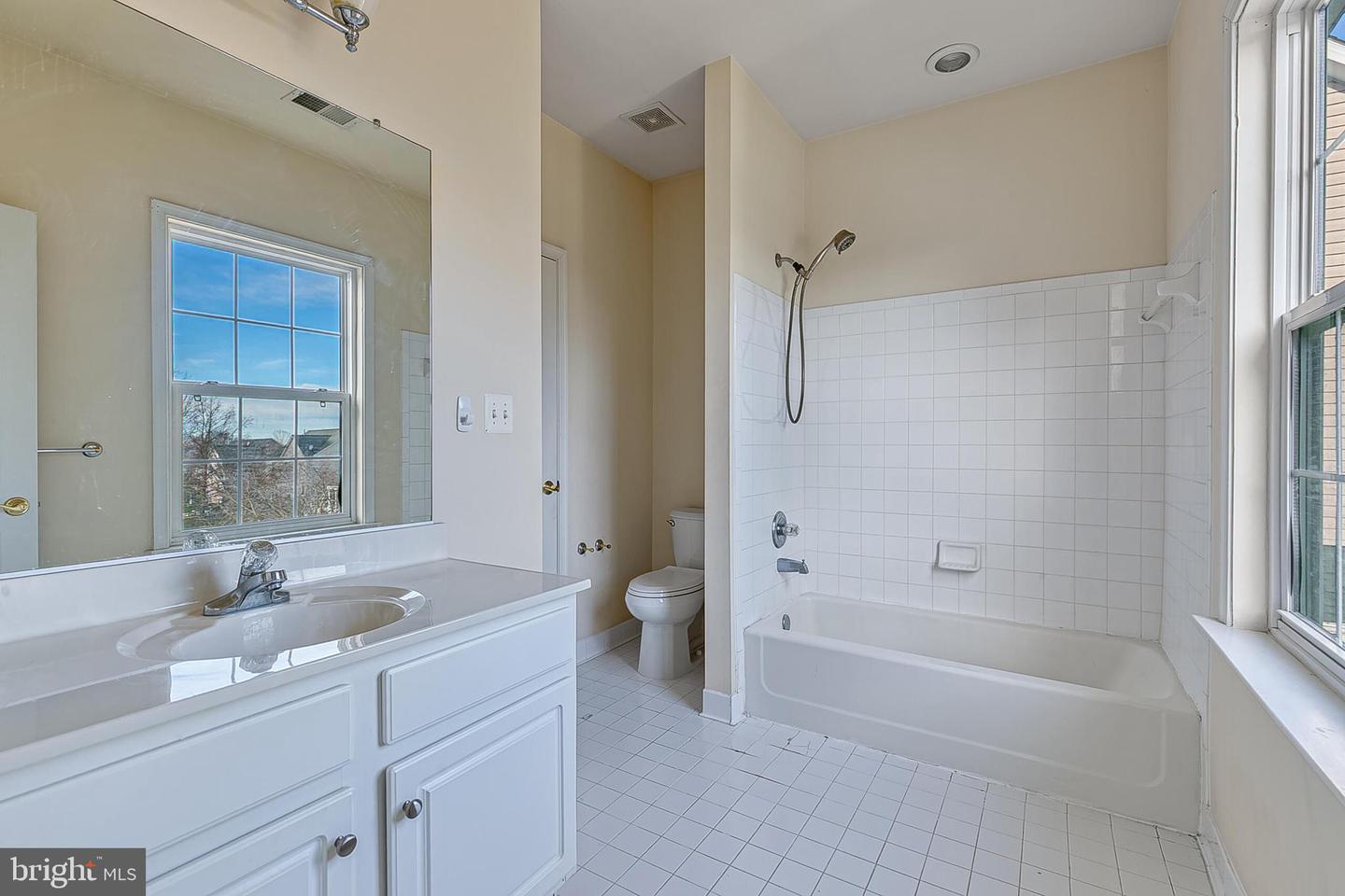 9927 BROADSWORD DR, BRISTOW, Virginia 20136, 4 Bedrooms Bedrooms, 15 Rooms Rooms,3 BathroomsBathrooms,Residential,For sale,9927 BROADSWORD DR,VAPW2110482 MLS # VAPW2110482