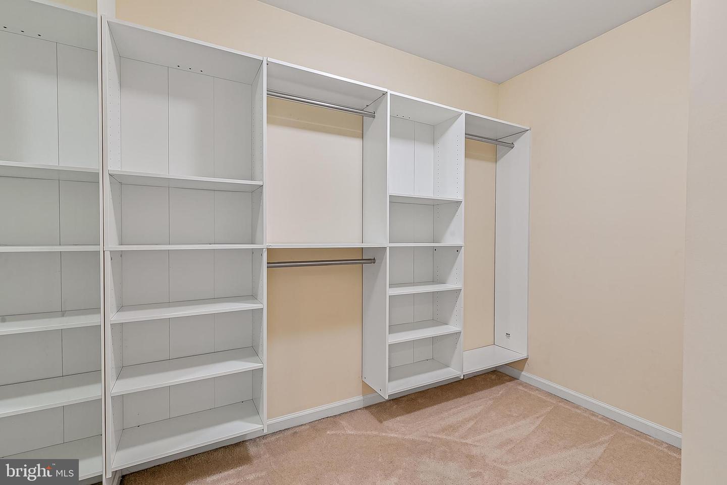 9927 BROADSWORD DR, BRISTOW, Virginia 20136, 4 Bedrooms Bedrooms, 15 Rooms Rooms,3 BathroomsBathrooms,Residential,For sale,9927 BROADSWORD DR,VAPW2110482 MLS # VAPW2110482