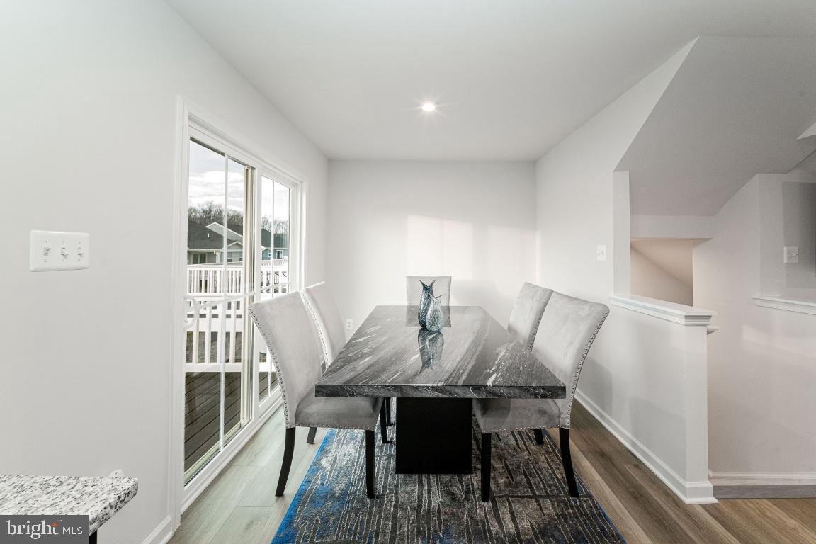 18256 CAPITAL CT, RUTHER GLEN, Virginia 22546, 3 Bedrooms Bedrooms, 6 Rooms Rooms,2 BathroomsBathrooms,Residential,For sale,18256 CAPITAL CT,VACV2009404 MLS # VACV2009404 18256 CAPITAL CT, RUTHER GLEN, Virginia 22546, 3 Bedrooms Bedrooms, 6 Rooms Rooms,2 BathroomsBathrooms,Residential,For sale,18256 CAPITAL CT,VACV2009404 MLS # VACV2009404