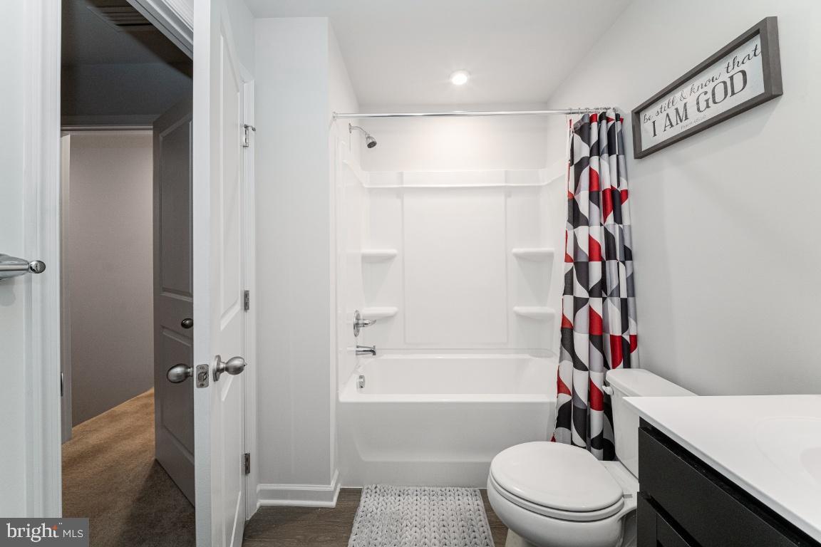 18256 CAPITAL CT, RUTHER GLEN, Virginia 22546, 3 Bedrooms Bedrooms, 6 Rooms Rooms,2 BathroomsBathrooms,Residential,For sale,18256 CAPITAL CT,VACV2009404 MLS # VACV2009404 18256 CAPITAL CT, RUTHER GLEN, Virginia 22546, 3 Bedrooms Bedrooms, 6 Rooms Rooms,2 BathroomsBathrooms,Residential,For sale,18256 CAPITAL CT,VACV2009404 MLS # VACV2009404