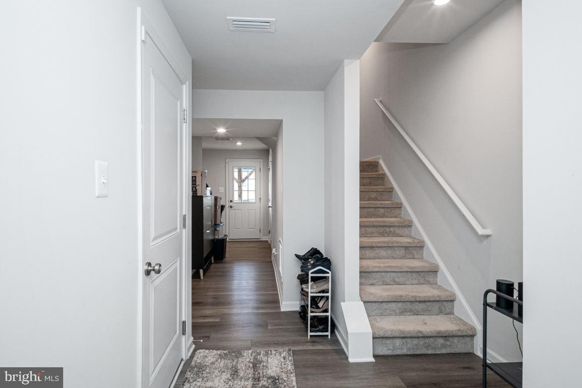 18256 CAPITAL CT, RUTHER GLEN, Virginia 22546, 3 Bedrooms Bedrooms, 6 Rooms Rooms,2 BathroomsBathrooms,Residential,For sale,18256 CAPITAL CT,VACV2009404 MLS # VACV2009404 18256 CAPITAL CT, RUTHER GLEN, Virginia 22546, 3 Bedrooms Bedrooms, 6 Rooms Rooms,2 BathroomsBathrooms,Residential,For sale,18256 CAPITAL CT,VACV2009404 MLS # VACV2009404