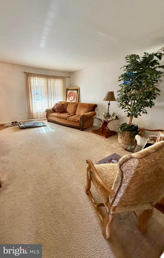 108 TWIN BROOK LN, STAFFORD, Virginia 22554, 3 Bedrooms Bedrooms, ,2 BathroomsBathrooms,Residential,For sale,108 TWIN BROOK LN,VAST2045240 MLS # VAST2045240