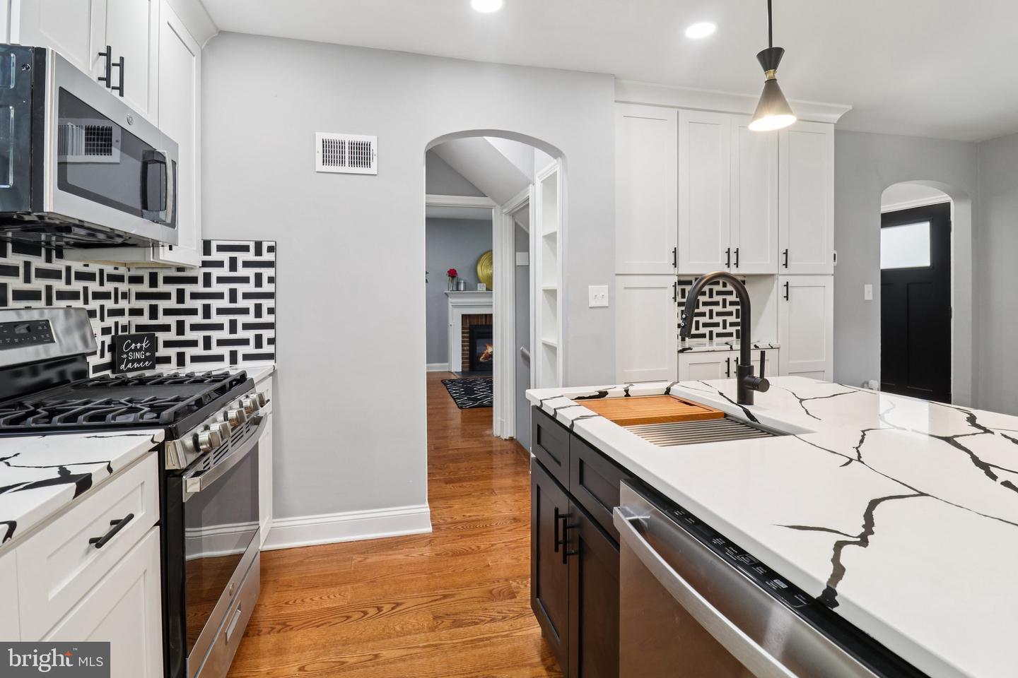 3346 PENNSYLVANIA AVE SE, WASHINGTON, District Of Columbia 20020, 4 Bedrooms Bedrooms, ,2 BathroomsBathrooms,Residential,For sale,3346 PENNSYLVANIA AVE SE,DCDC2241322 MLS # DCDC2241322 3346 PENNSYLVANIA AVE SE, WASHINGTON, District Of Columbia 20020, 4 Bedrooms Bedrooms, ,2 BathroomsBathrooms,Residential,For sale,3346 PENNSYLVANIA AVE SE,DCDC2241322 MLS # DCDC2241322