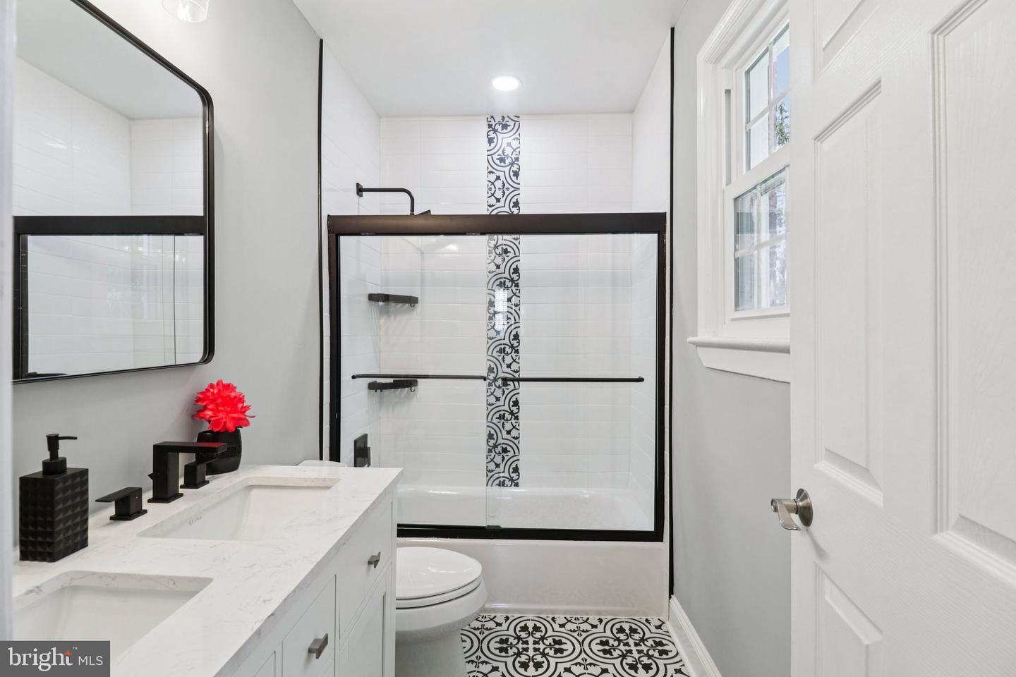 3346 PENNSYLVANIA AVE SE, WASHINGTON, District Of Columbia 20020, 4 Bedrooms Bedrooms, ,2 BathroomsBathrooms,Residential,For sale,3346 PENNSYLVANIA AVE SE,DCDC2241322 MLS # DCDC2241322 3346 PENNSYLVANIA AVE SE, WASHINGTON, District Of Columbia 20020, 4 Bedrooms Bedrooms, ,2 BathroomsBathrooms,Residential,For sale,3346 PENNSYLVANIA AVE SE,DCDC2241322 MLS # DCDC2241322