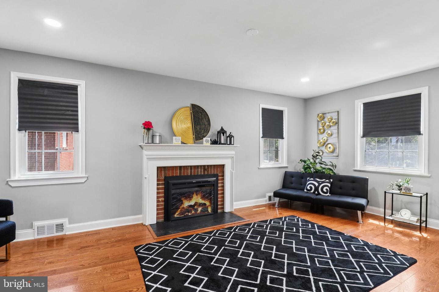 3346 PENNSYLVANIA AVE SE, WASHINGTON, District Of Columbia 20020, 4 Bedrooms Bedrooms, ,2 BathroomsBathrooms,Residential,For sale,3346 PENNSYLVANIA AVE SE,DCDC2241322 MLS # DCDC2241322 3346 PENNSYLVANIA AVE SE, WASHINGTON, District Of Columbia 20020, 4 Bedrooms Bedrooms, ,2 BathroomsBathrooms,Residential,For sale,3346 PENNSYLVANIA AVE SE,DCDC2241322 MLS # DCDC2241322