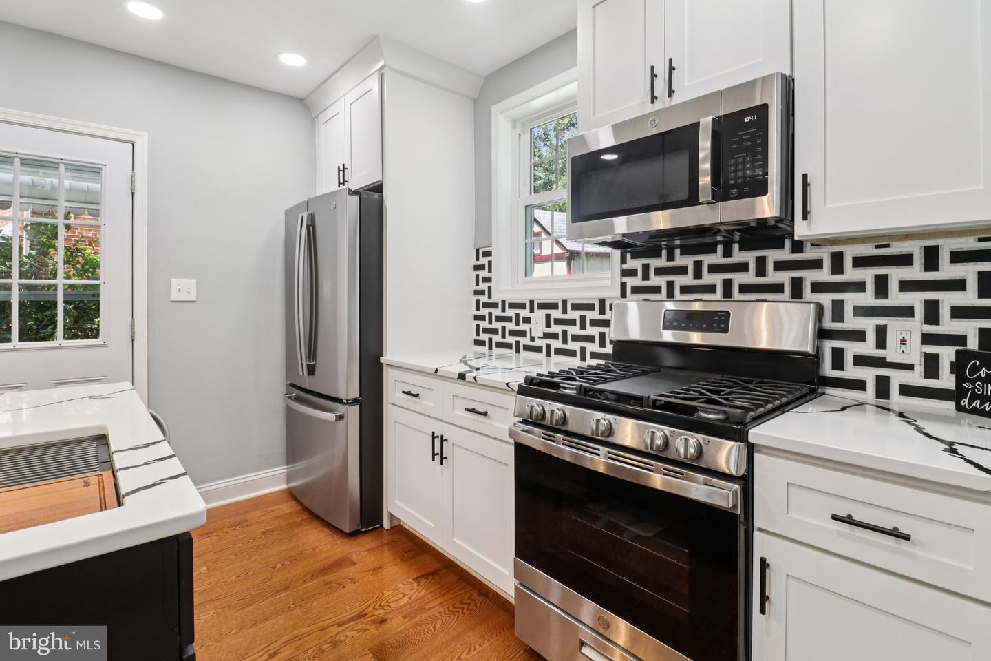 3346 PENNSYLVANIA AVE SE, WASHINGTON, District Of Columbia 20020, 4 Bedrooms Bedrooms, ,2 BathroomsBathrooms,Residential,For sale,3346 PENNSYLVANIA AVE SE,DCDC2241322 MLS # DCDC2241322 3346 PENNSYLVANIA AVE SE, WASHINGTON, District Of Columbia 20020, 4 Bedrooms Bedrooms, ,2 BathroomsBathrooms,Residential,For sale,3346 PENNSYLVANIA AVE SE,DCDC2241322 MLS # DCDC2241322