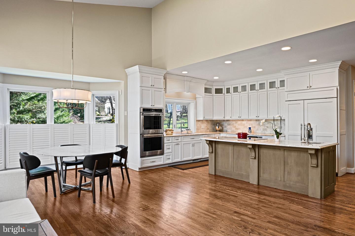 1411 WOODHURST BLVD, MCLEAN, Virginia 22102, 6 Bedrooms Bedrooms, ,5 BathroomsBathrooms,Residential,For sale,1411 WOODHURST BLVD,VAFX2285720 MLS # VAFX2285720