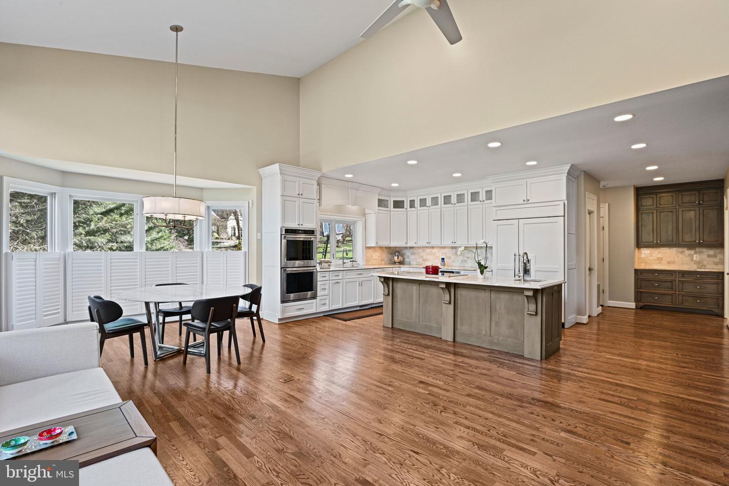 1411 WOODHURST BLVD, MCLEAN, Virginia 22102, 6 Bedrooms Bedrooms, ,5 BathroomsBathrooms,Residential,For sale,1411 WOODHURST BLVD,VAFX2285720 MLS # VAFX2285720