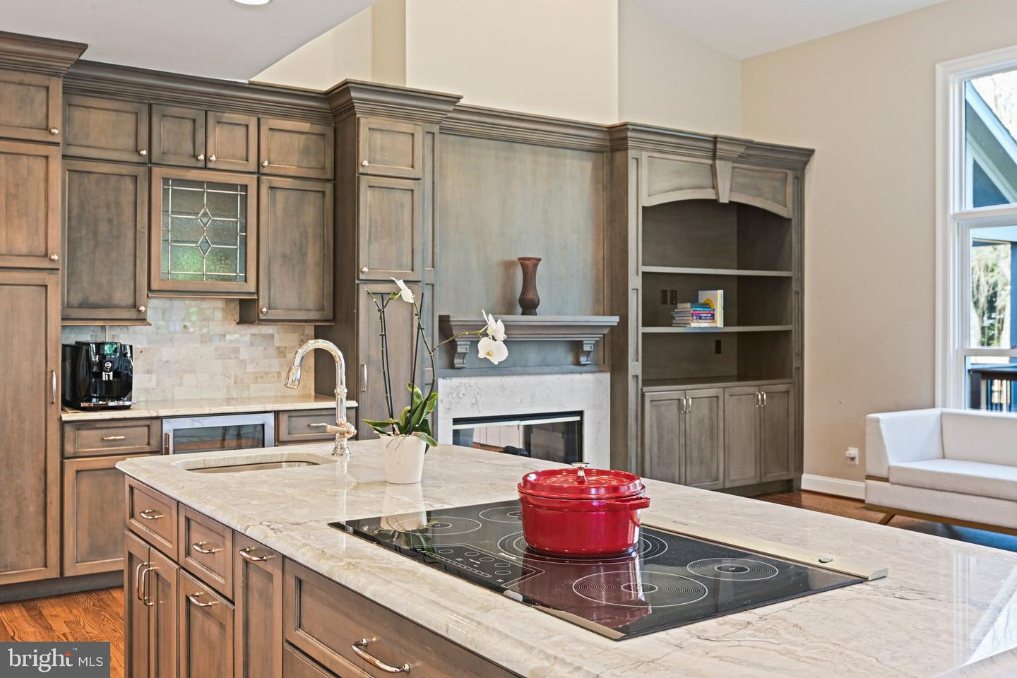 1411 WOODHURST BLVD, MCLEAN, Virginia 22102, 6 Bedrooms Bedrooms, ,5 BathroomsBathrooms,Residential,For sale,1411 WOODHURST BLVD,VAFX2285720 MLS # VAFX2285720