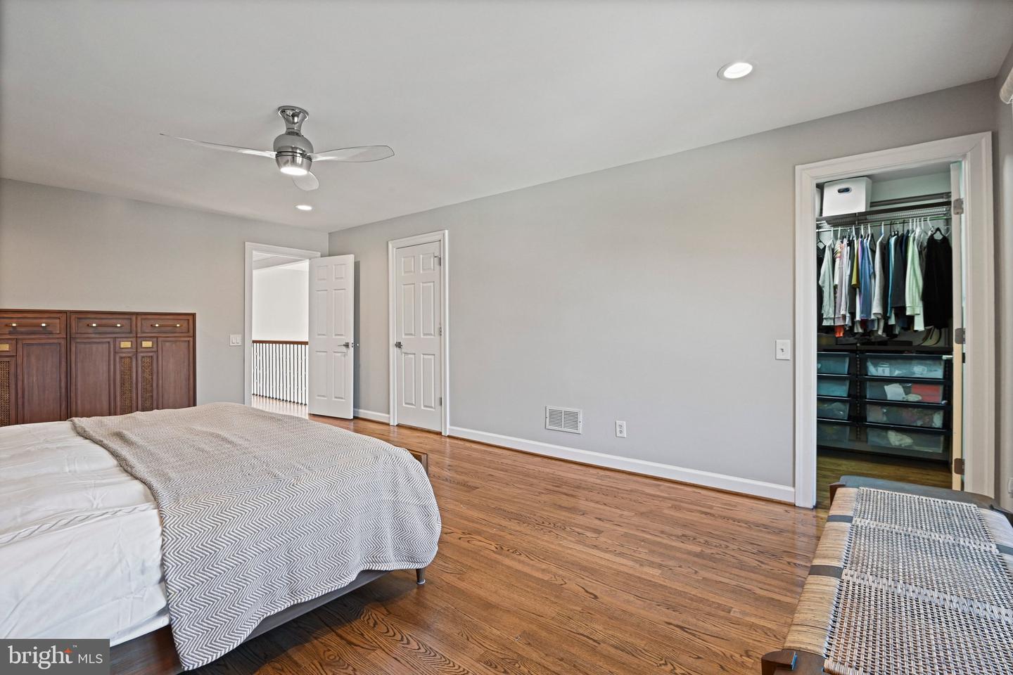 1411 WOODHURST BLVD, MCLEAN, Virginia 22102, 6 Bedrooms Bedrooms, ,5 BathroomsBathrooms,Residential,For sale,1411 WOODHURST BLVD,VAFX2285720 MLS # VAFX2285720