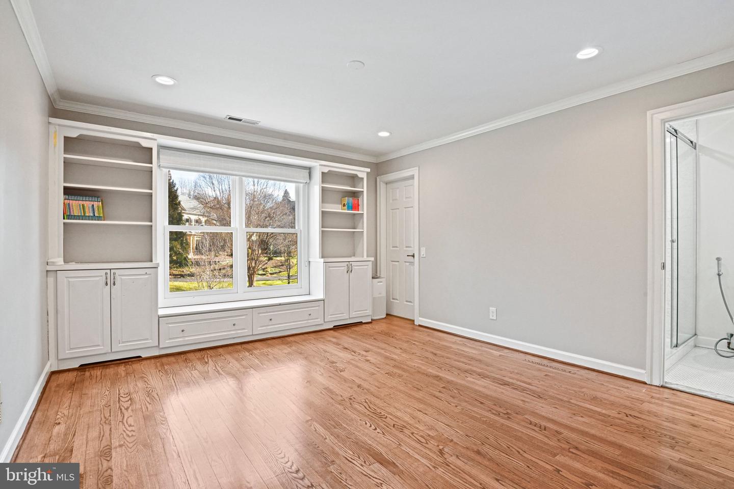 1411 WOODHURST BLVD, MCLEAN, Virginia 22102, 6 Bedrooms Bedrooms, ,5 BathroomsBathrooms,Residential,For sale,1411 WOODHURST BLVD,VAFX2285720 MLS # VAFX2285720