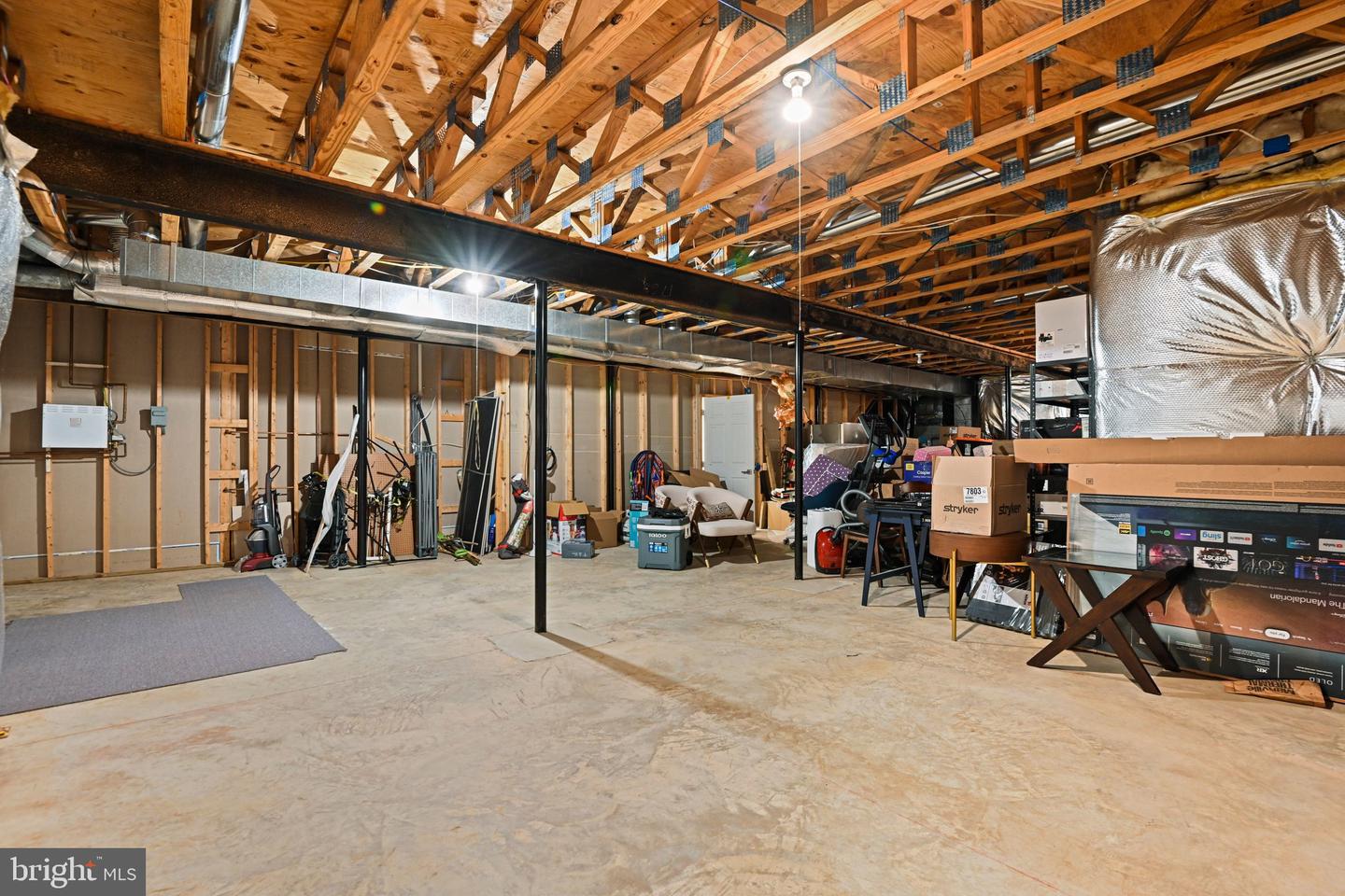 1411 WOODHURST BLVD, MCLEAN, Virginia 22102, 6 Bedrooms Bedrooms, ,5 BathroomsBathrooms,Residential,For sale,1411 WOODHURST BLVD,VAFX2285720 MLS # VAFX2285720