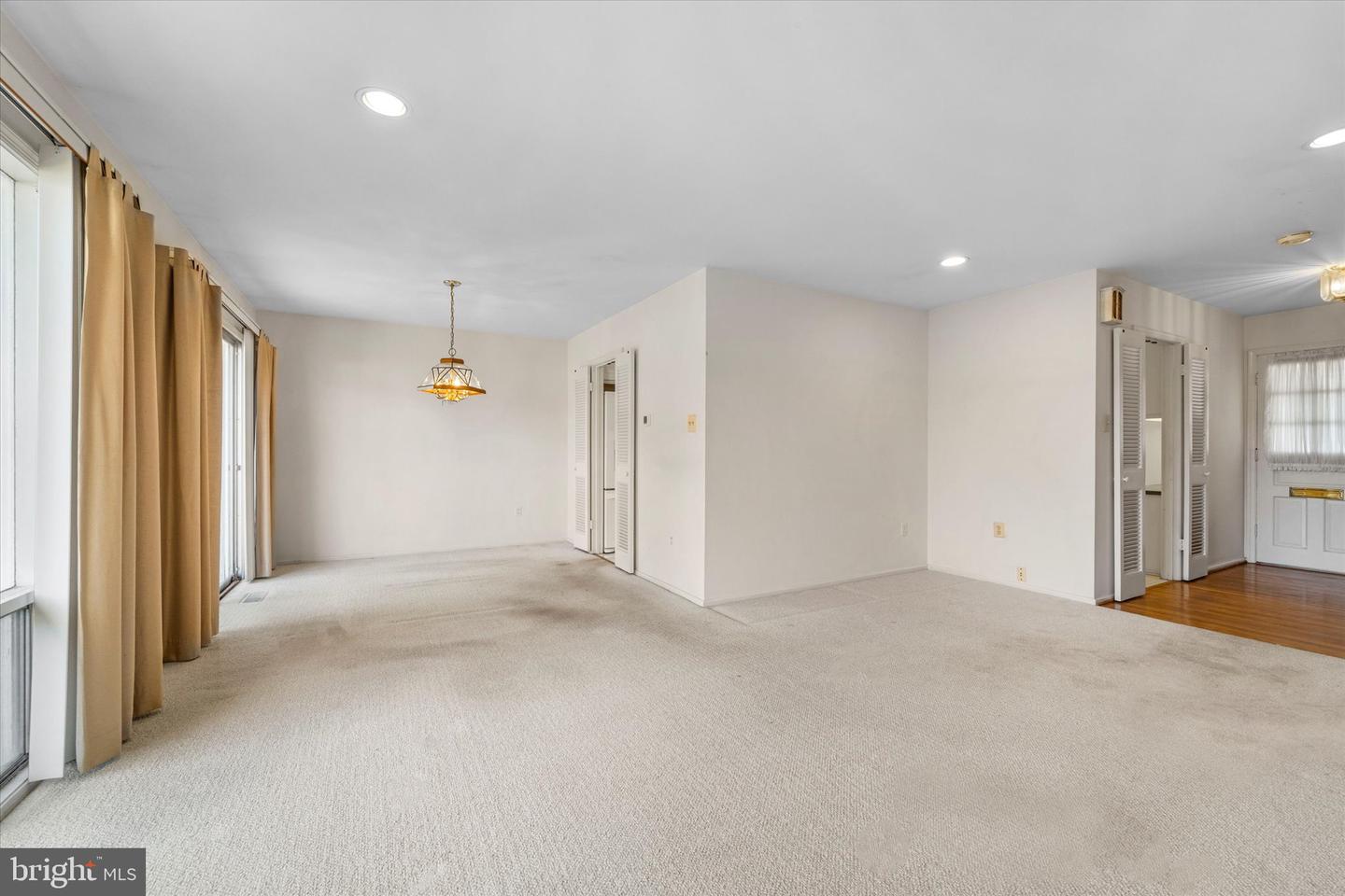 3209 ARMORY CT, FAIRFAX, Virginia 22030, 4 Bedrooms Bedrooms, ,2 BathroomsBathrooms,Residential,For sale,3209 ARMORY CT,VAFC2007658 MLS # VAFC2007658