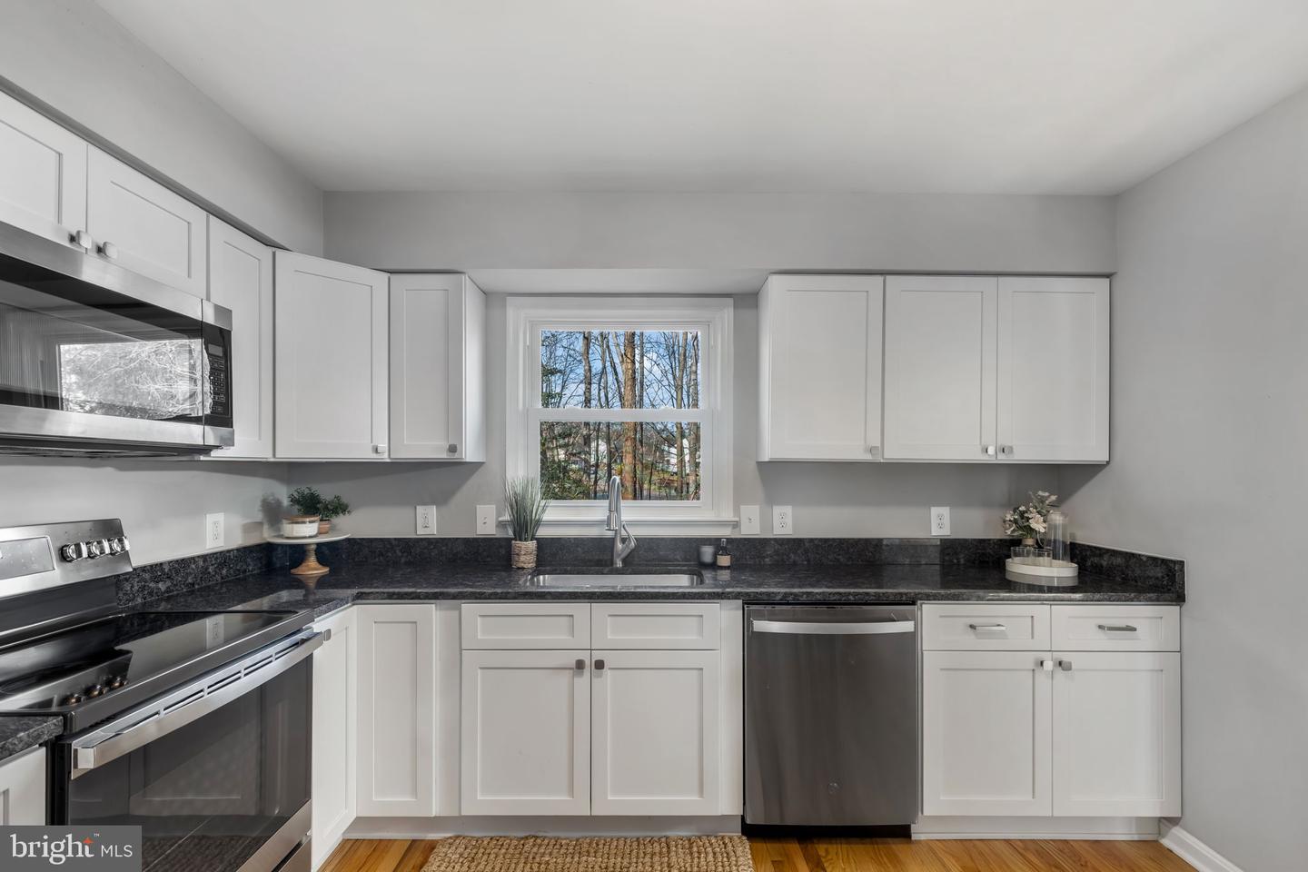 1703 SHERWOOD DR, FREDERICKSBURG, Virginia 22405, 3 Bedrooms Bedrooms, ,2 BathroomsBathrooms,Residential,For sale,1703 SHERWOOD DR,VAST2045254 MLS # VAST2045254