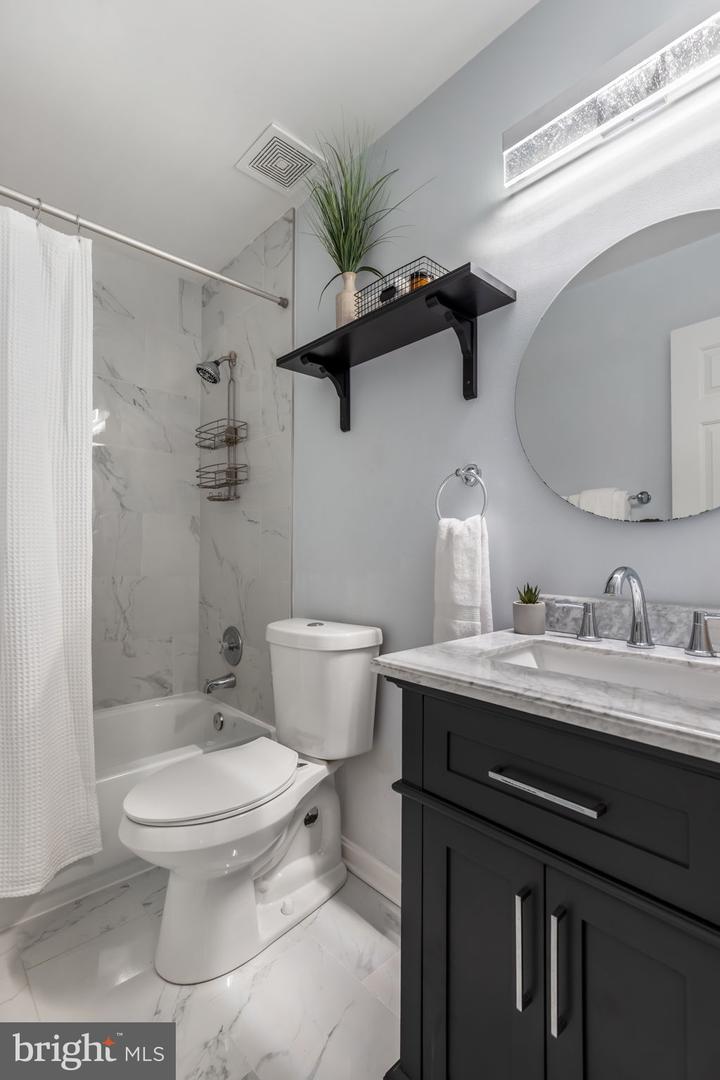 1703 SHERWOOD DR, FREDERICKSBURG, Virginia 22405, 3 Bedrooms Bedrooms, ,2 BathroomsBathrooms,Residential,For sale,1703 SHERWOOD DR,VAST2045254 MLS # VAST2045254