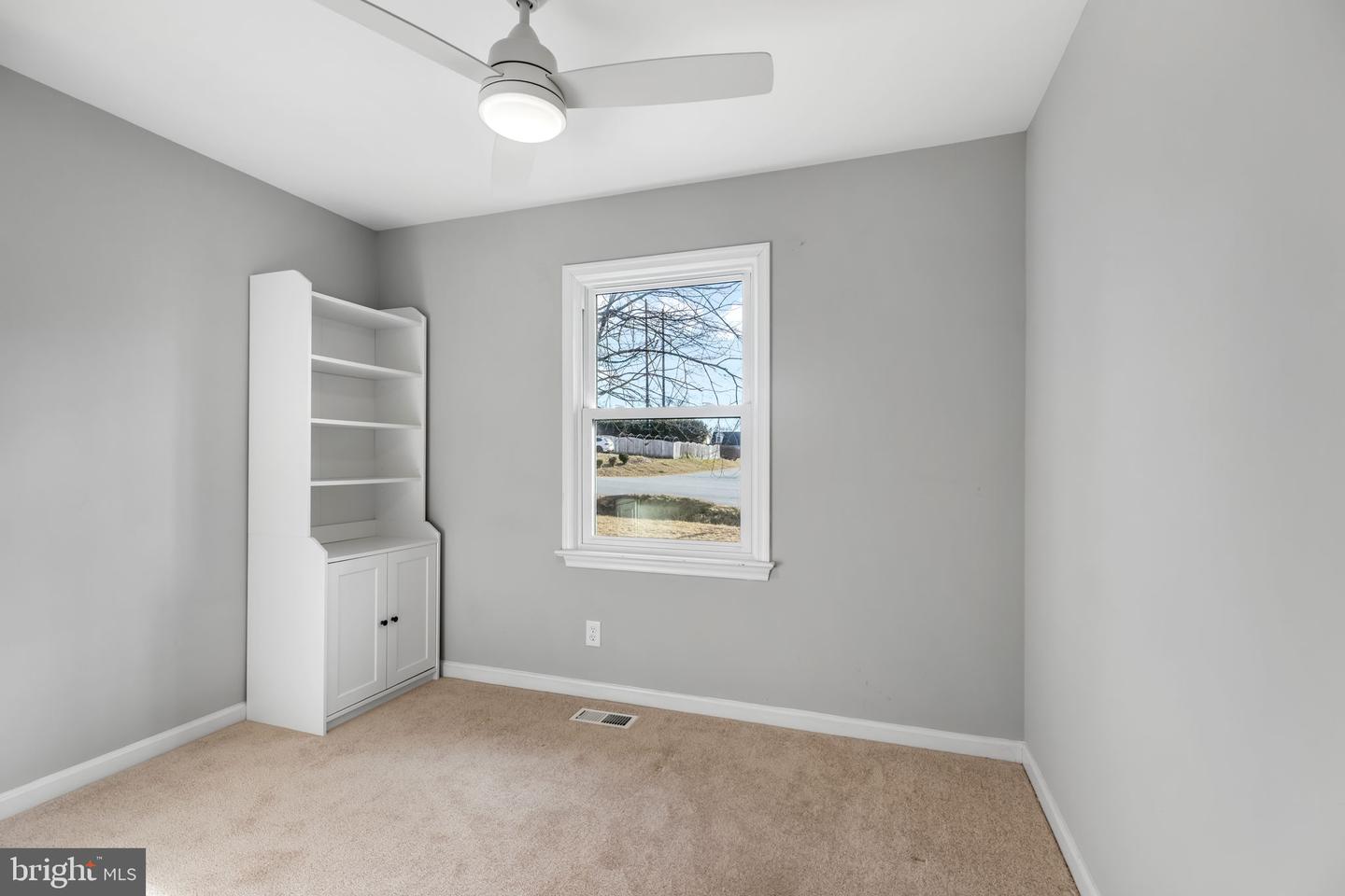 1703 SHERWOOD DR, FREDERICKSBURG, Virginia 22405, 3 Bedrooms Bedrooms, ,2 BathroomsBathrooms,Residential,For sale,1703 SHERWOOD DR,VAST2045254 MLS # VAST2045254