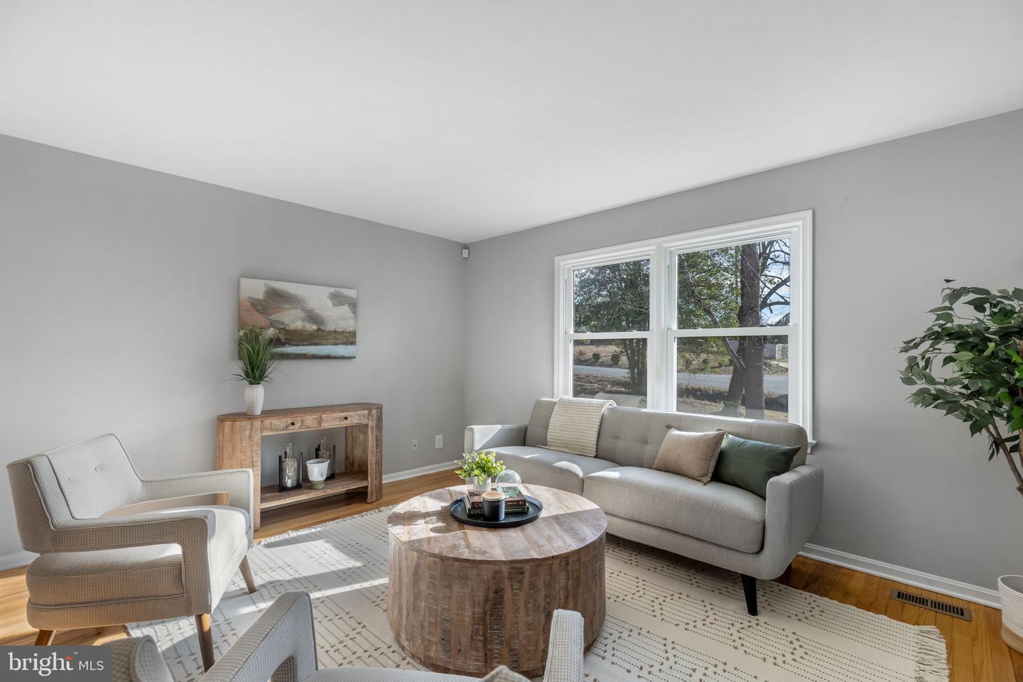 1703 SHERWOOD DR, FREDERICKSBURG, Virginia 22405, 3 Bedrooms Bedrooms, ,2 BathroomsBathrooms,Residential,For sale,1703 SHERWOOD DR,VAST2045254 MLS # VAST2045254