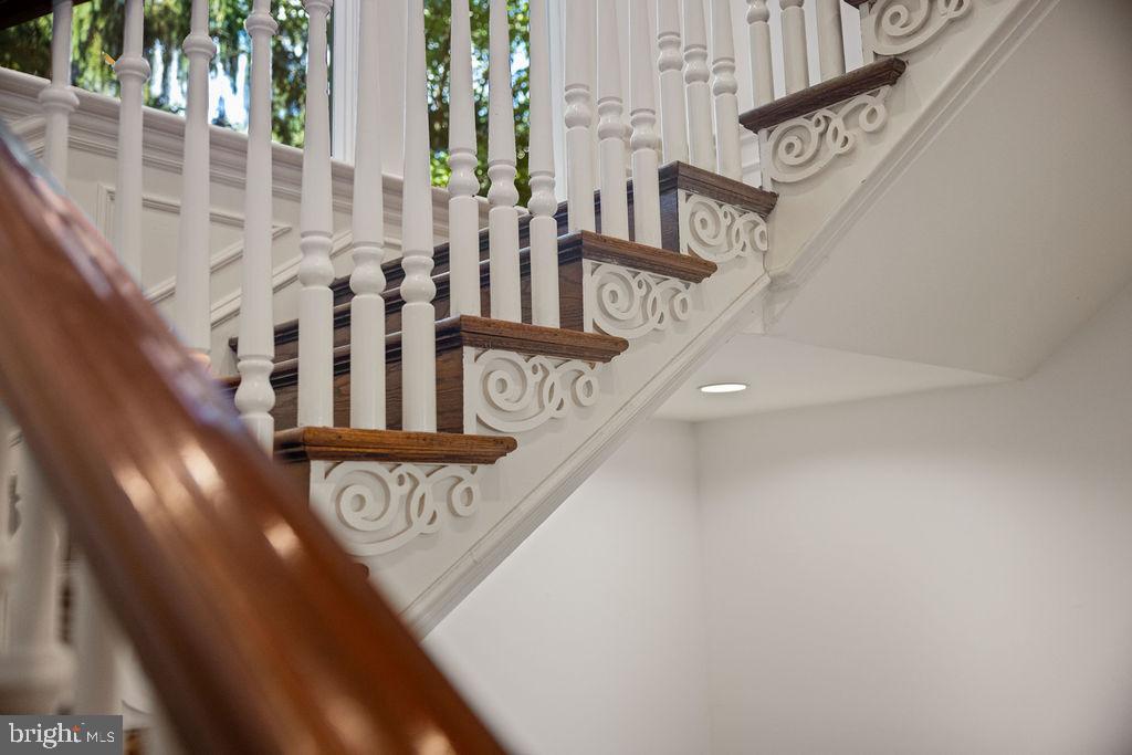 2944 UNIVERSITY TER NW, WASHINGTON, District Of Columbia 20016, 5 Bedrooms Bedrooms, ,6 BathroomsBathrooms,Residential,For sale,2944 UNIVERSITY TER NW,DCDC2241378 MLS # DCDC2241378