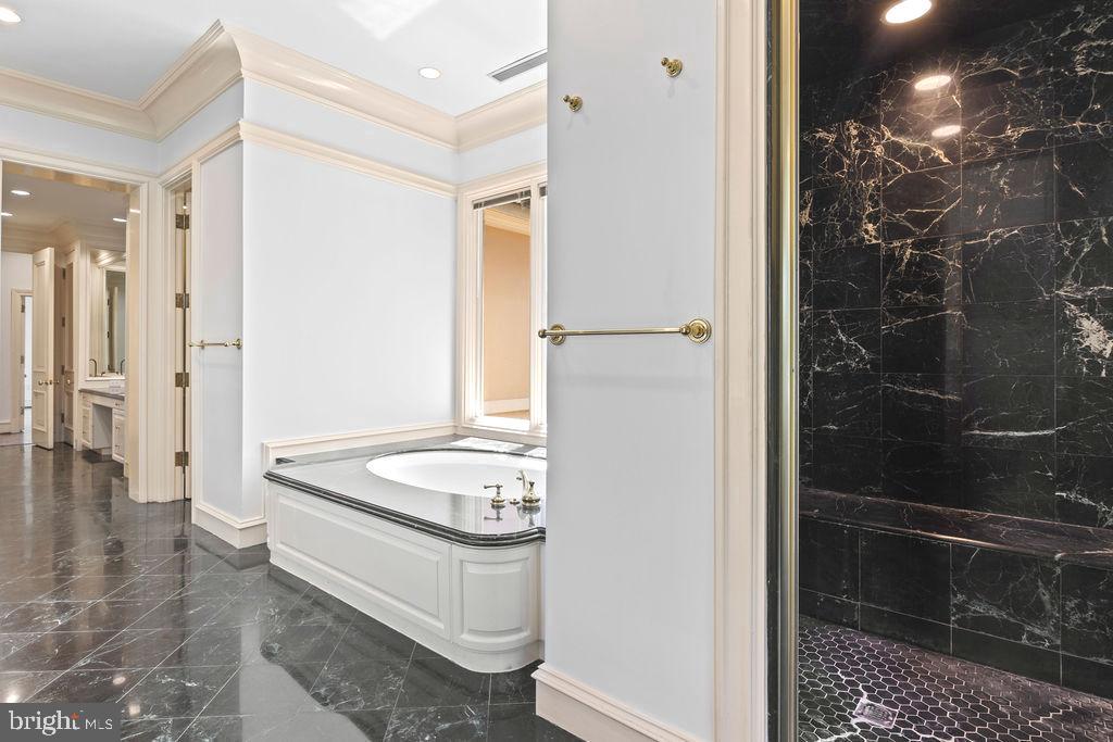 2944 UNIVERSITY TER NW, WASHINGTON, District Of Columbia 20016, 5 Bedrooms Bedrooms, ,6 BathroomsBathrooms,Residential,For sale,2944 UNIVERSITY TER NW,DCDC2241378 MLS # DCDC2241378