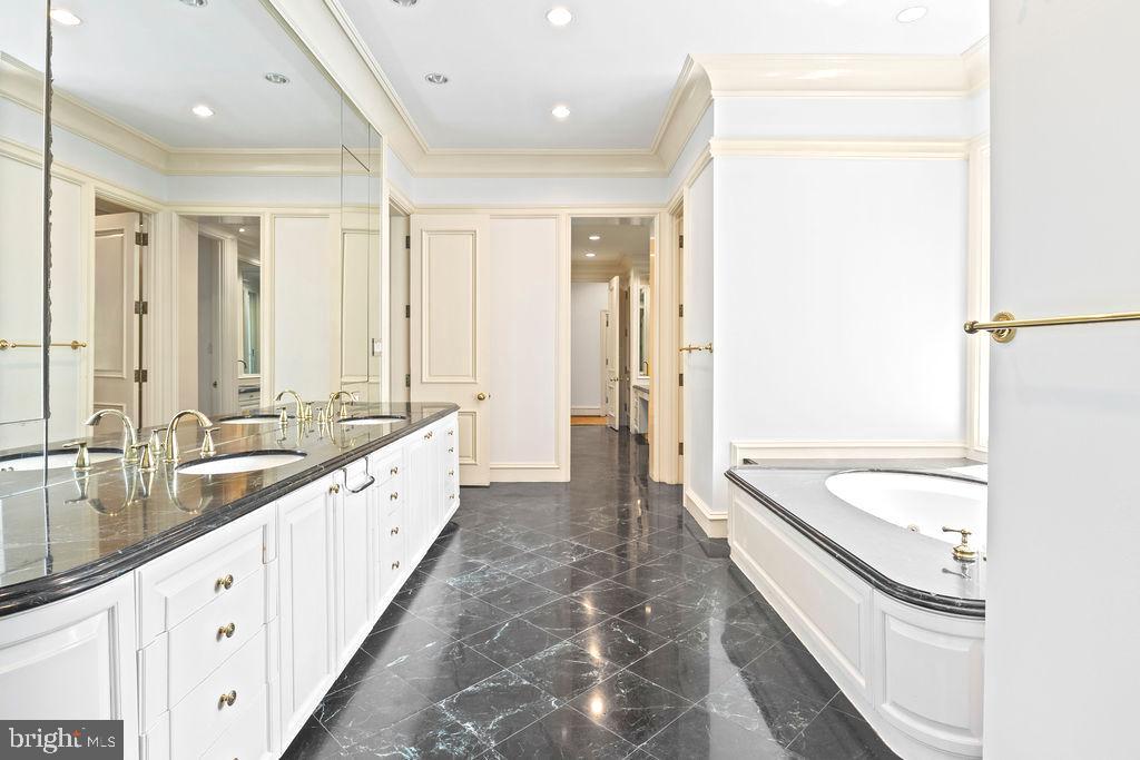 2944 UNIVERSITY TER NW, WASHINGTON, District Of Columbia 20016, 5 Bedrooms Bedrooms, ,6 BathroomsBathrooms,Residential,For sale,2944 UNIVERSITY TER NW,DCDC2241378 MLS # DCDC2241378