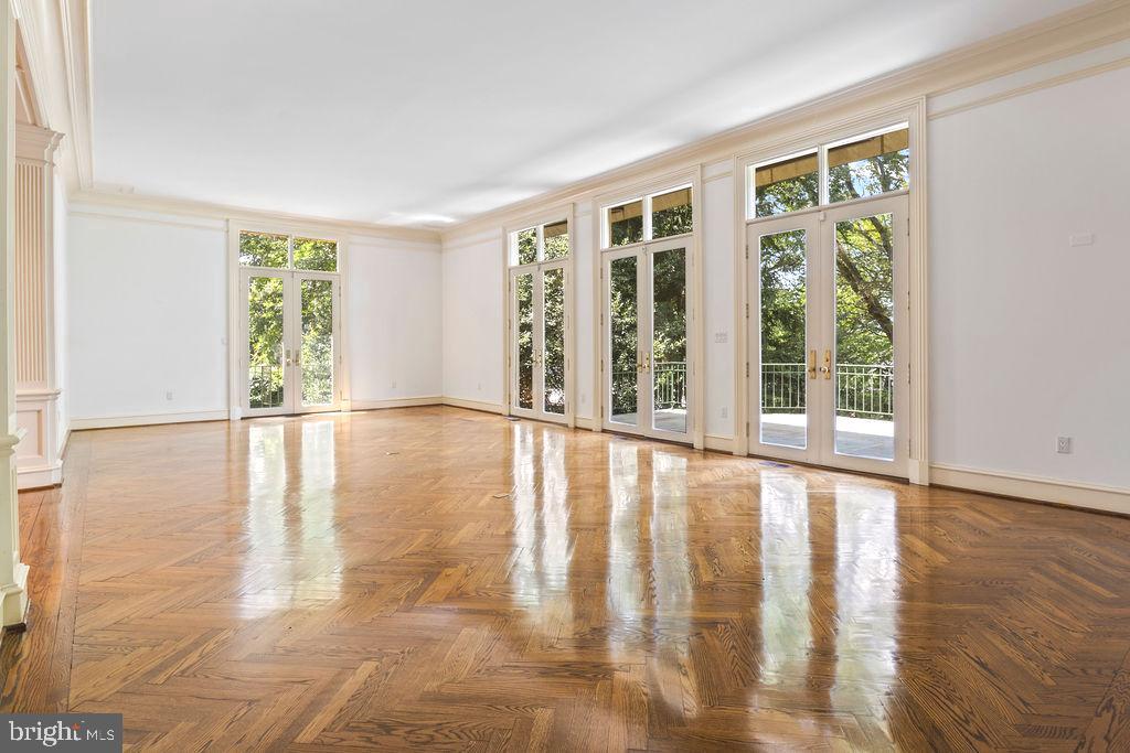 2944 UNIVERSITY TER NW, WASHINGTON, District Of Columbia 20016, 5 Bedrooms Bedrooms, ,6 BathroomsBathrooms,Residential,For sale,2944 UNIVERSITY TER NW,DCDC2241378 MLS # DCDC2241378