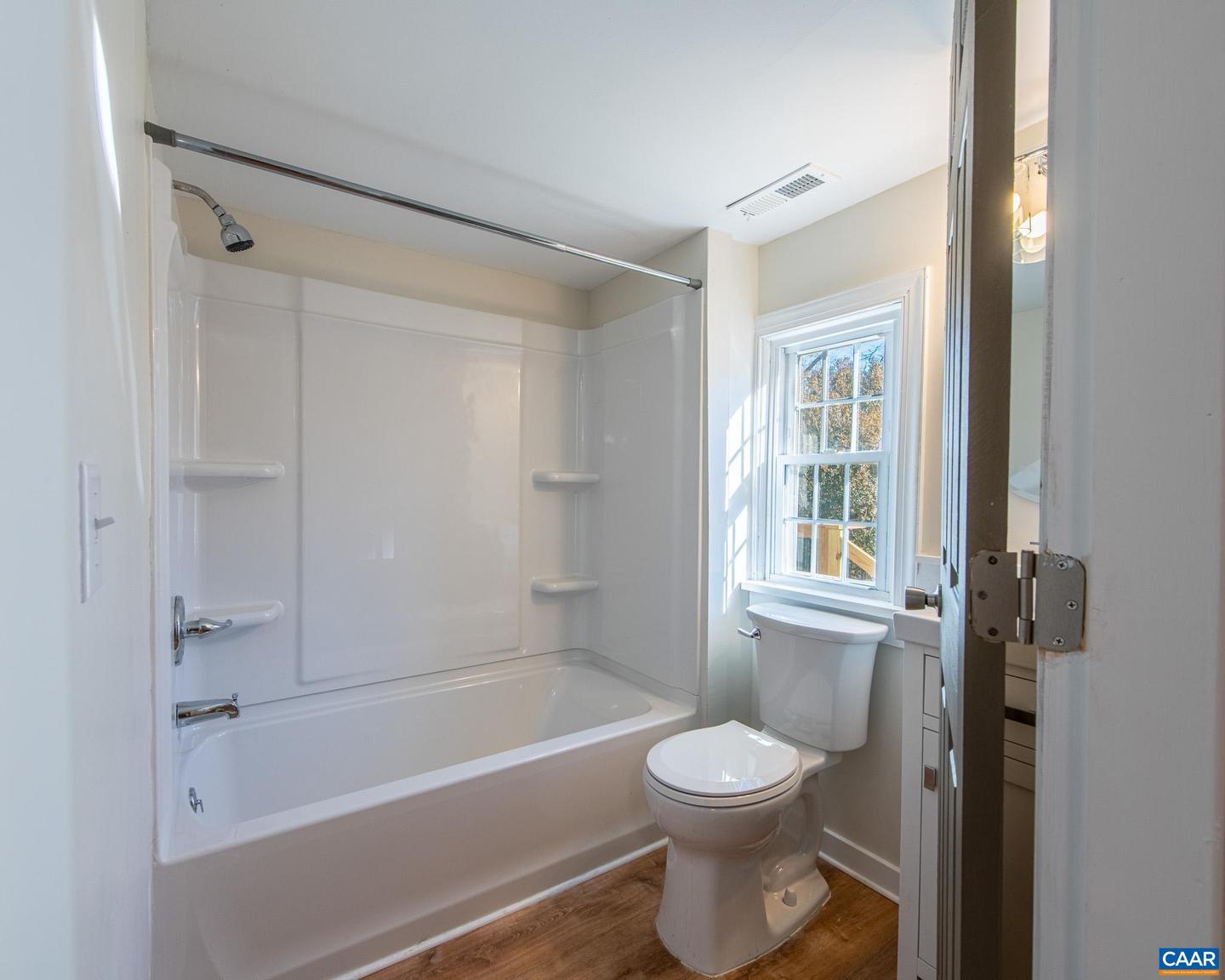 7569 PORTERS RD, ESMONT, Virginia 22937, 3 Bedrooms Bedrooms, ,2 BathroomsBathrooms,Residential,For sale,7569 PORTERS RD,672461 MLS # 672461 7569 PORTERS RD, ESMONT, Virginia 22937, 3 Bedrooms Bedrooms, ,2 BathroomsBathrooms,Residential,For sale,7569 PORTERS RD,672461 MLS # 672461