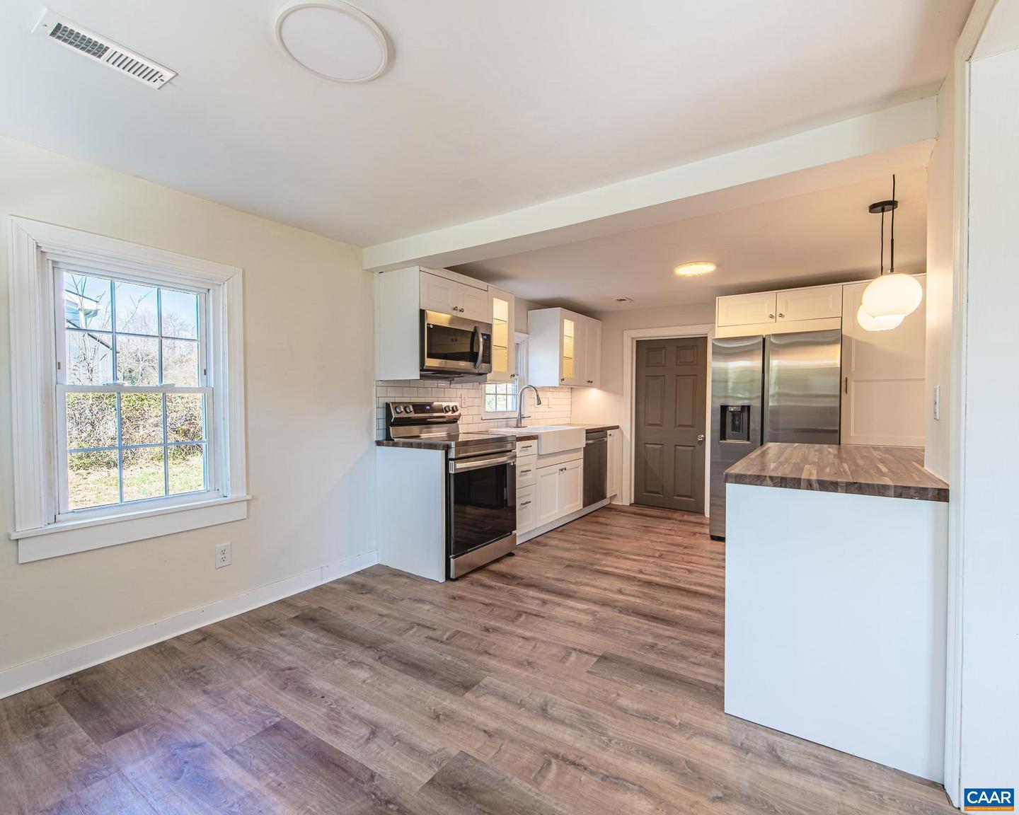 7569 PORTERS RD, ESMONT, Virginia 22937, 3 Bedrooms Bedrooms, ,2 BathroomsBathrooms,Residential,For sale,7569 PORTERS RD,672461 MLS # 672461 7569 PORTERS RD, ESMONT, Virginia 22937, 3 Bedrooms Bedrooms, ,2 BathroomsBathrooms,Residential,For sale,7569 PORTERS RD,672461 MLS # 672461