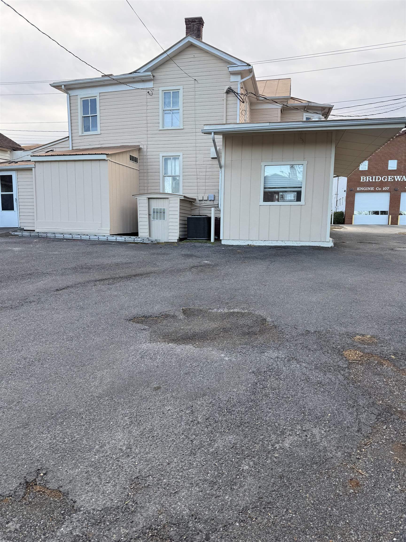 305 N MAIN ST, BRIDGEWATER, Virginia 22812, ,Commercial,305 N MAIN ST,672476 MLS # 672476 305 N MAIN ST, BRIDGEWATER, Virginia 22812, ,Commercial,305 N MAIN ST,672476 MLS # 672476