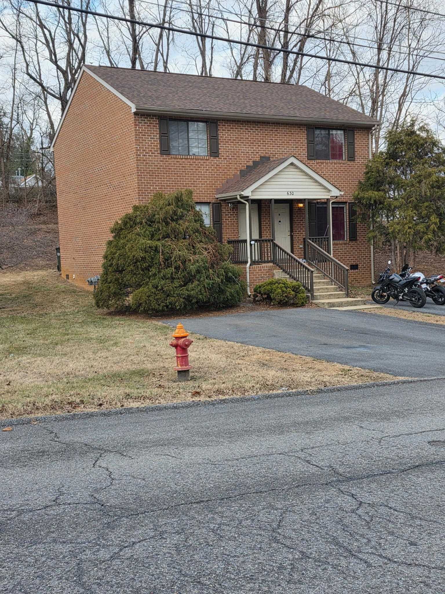 628 & 630 D ST, STAUNTON, Virginia 24401, ,Residential,628 & 630 D ST,657103 MLS # 657103