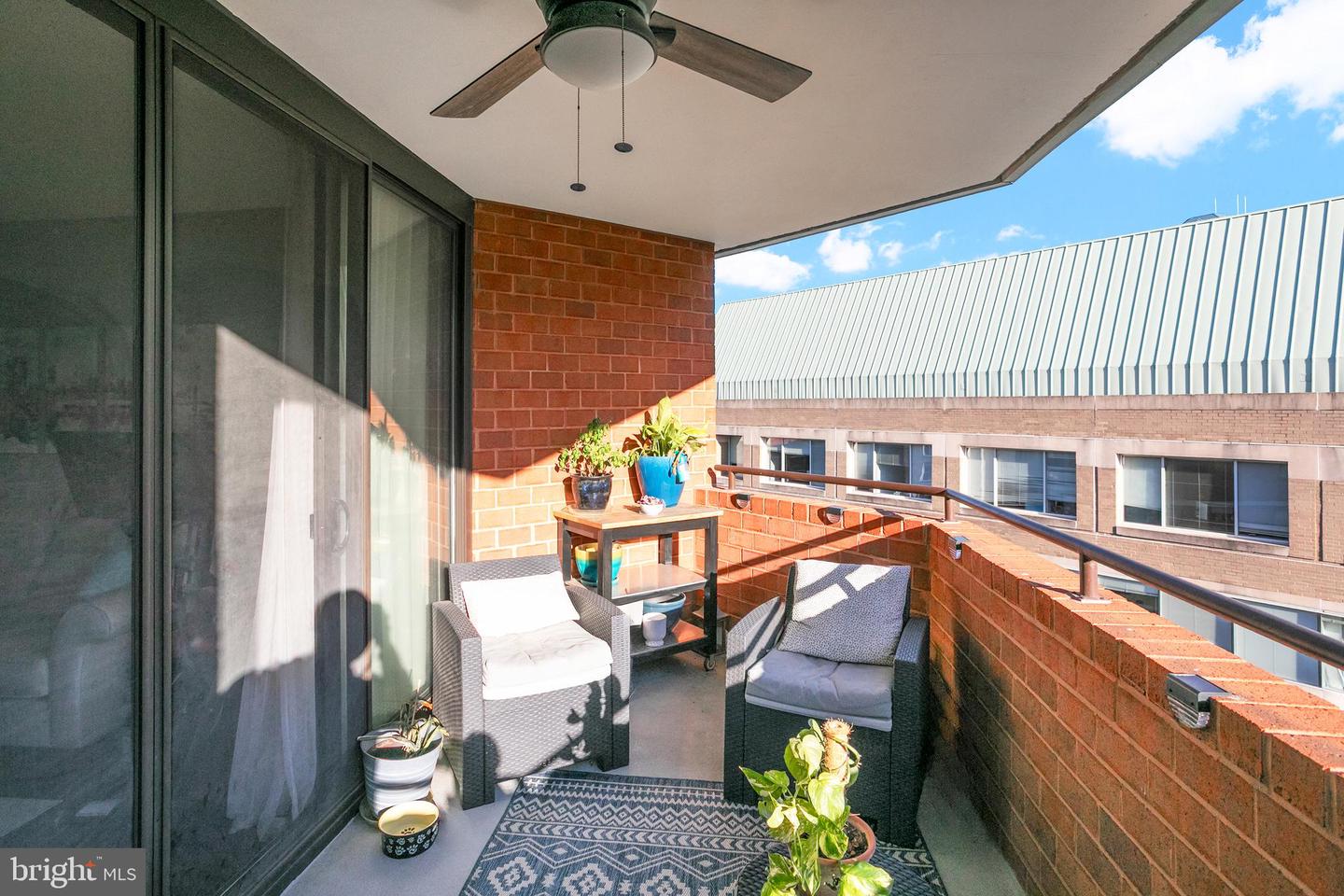 1001 N RANDOLPH ST N #1020, ARLINGTON, Virginia 22201, 1 Bedroom Bedrooms, ,1 BathroomBathrooms,Residential,For sale,1001 N RANDOLPH ST N #1020,VAAR2058554 MLS # VAAR2058554