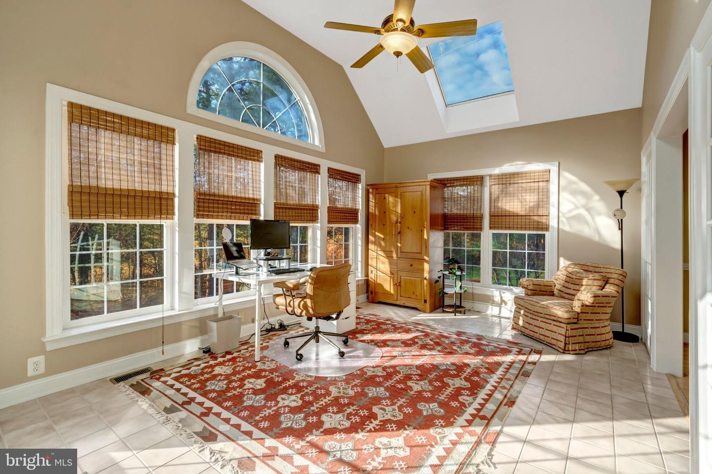 25675 TREMAINE TER, CHANTILLY, Virginia 20152, 3 Bedrooms Bedrooms, ,2 BathroomsBathrooms,Residential,For sale,25675 TREMAINE TER,VALO2103344 MLS # VALO2103344