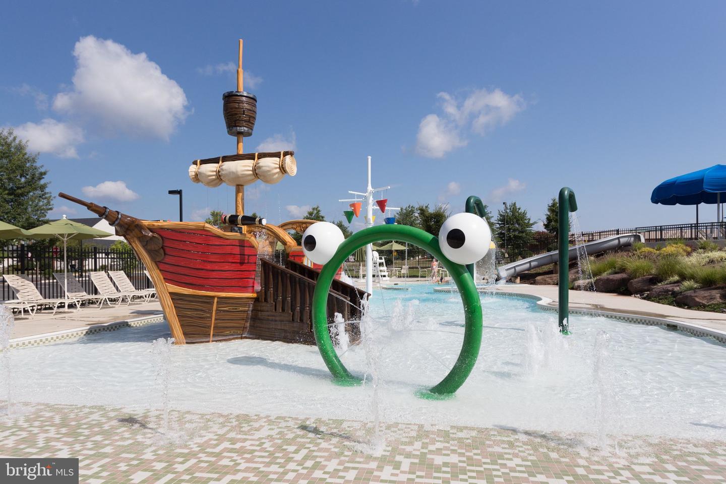 25675 TREMAINE TER, CHANTILLY, Virginia 20152, 3 Bedrooms Bedrooms, ,2 BathroomsBathrooms,Residential,For sale,25675 TREMAINE TER,VALO2103344 MLS # VALO2103344