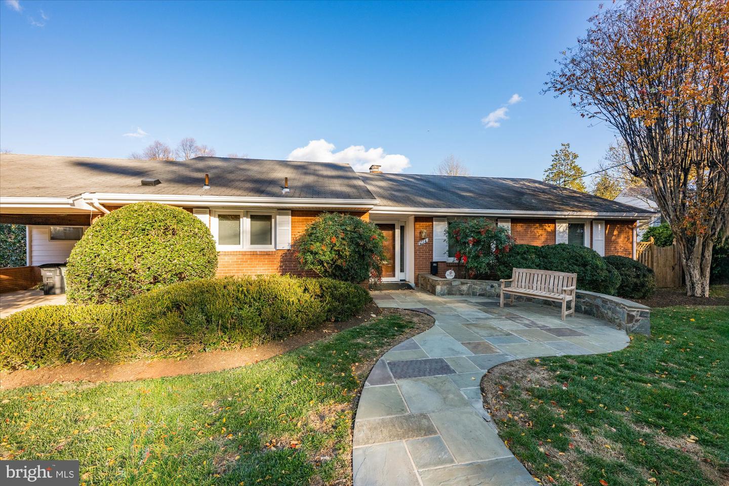 4714 33RD ST N, ARLINGTON, Virginia 22207, 4 Bedrooms Bedrooms, ,3 BathroomsBathrooms,Residential,For sale,4714 33RD ST N,VAAR2062846 MLS # VAAR2062846