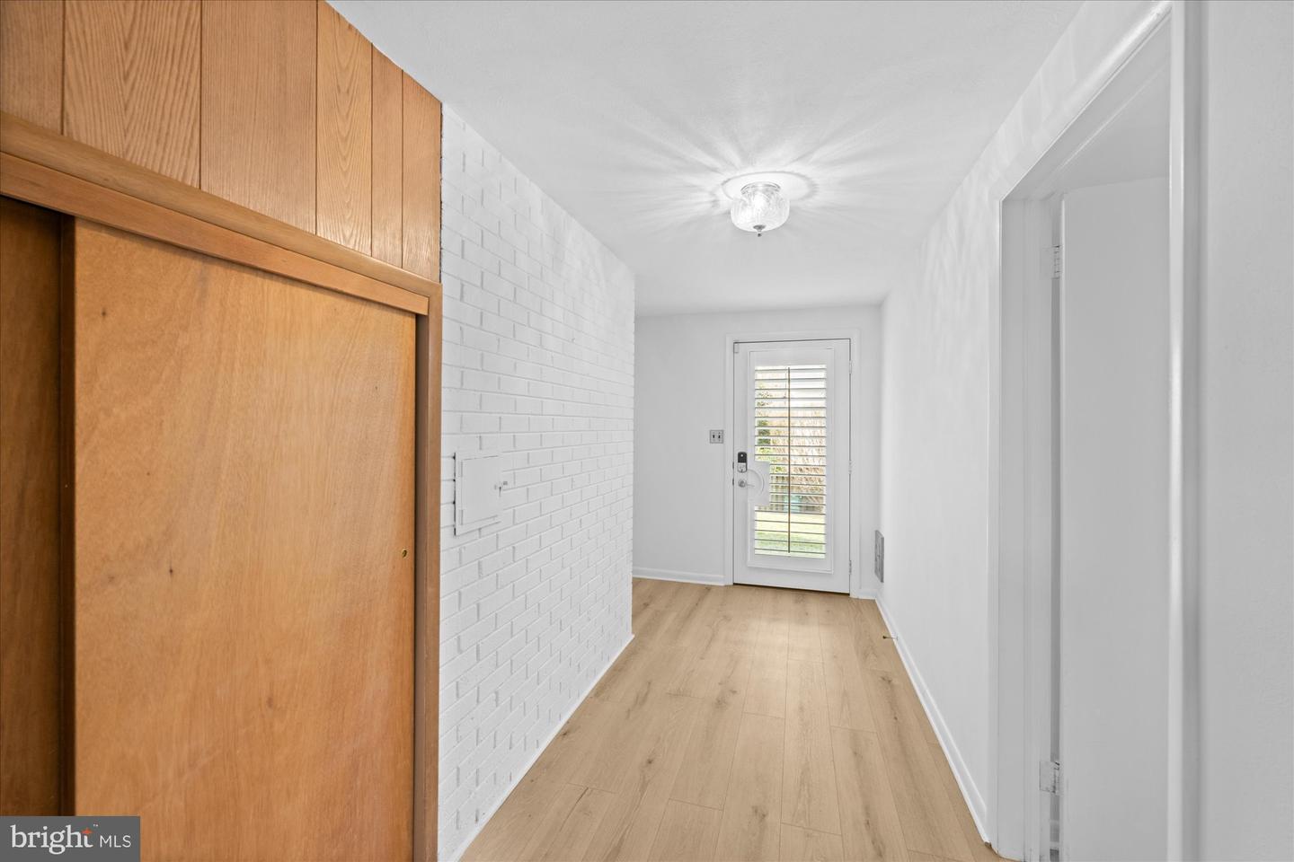 4714 33RD ST N, ARLINGTON, Virginia 22207, 4 Bedrooms Bedrooms, ,3 BathroomsBathrooms,Residential,For sale,4714 33RD ST N,VAAR2062846 MLS # VAAR2062846