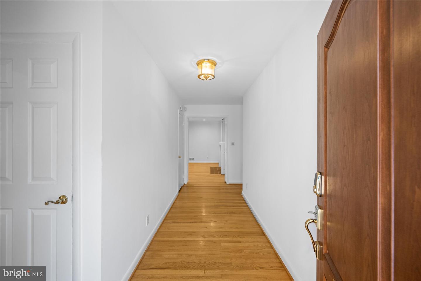 4714 33RD ST N, ARLINGTON, Virginia 22207, 4 Bedrooms Bedrooms, ,3 BathroomsBathrooms,Residential,For sale,4714 33RD ST N,VAAR2062846 MLS # VAAR2062846