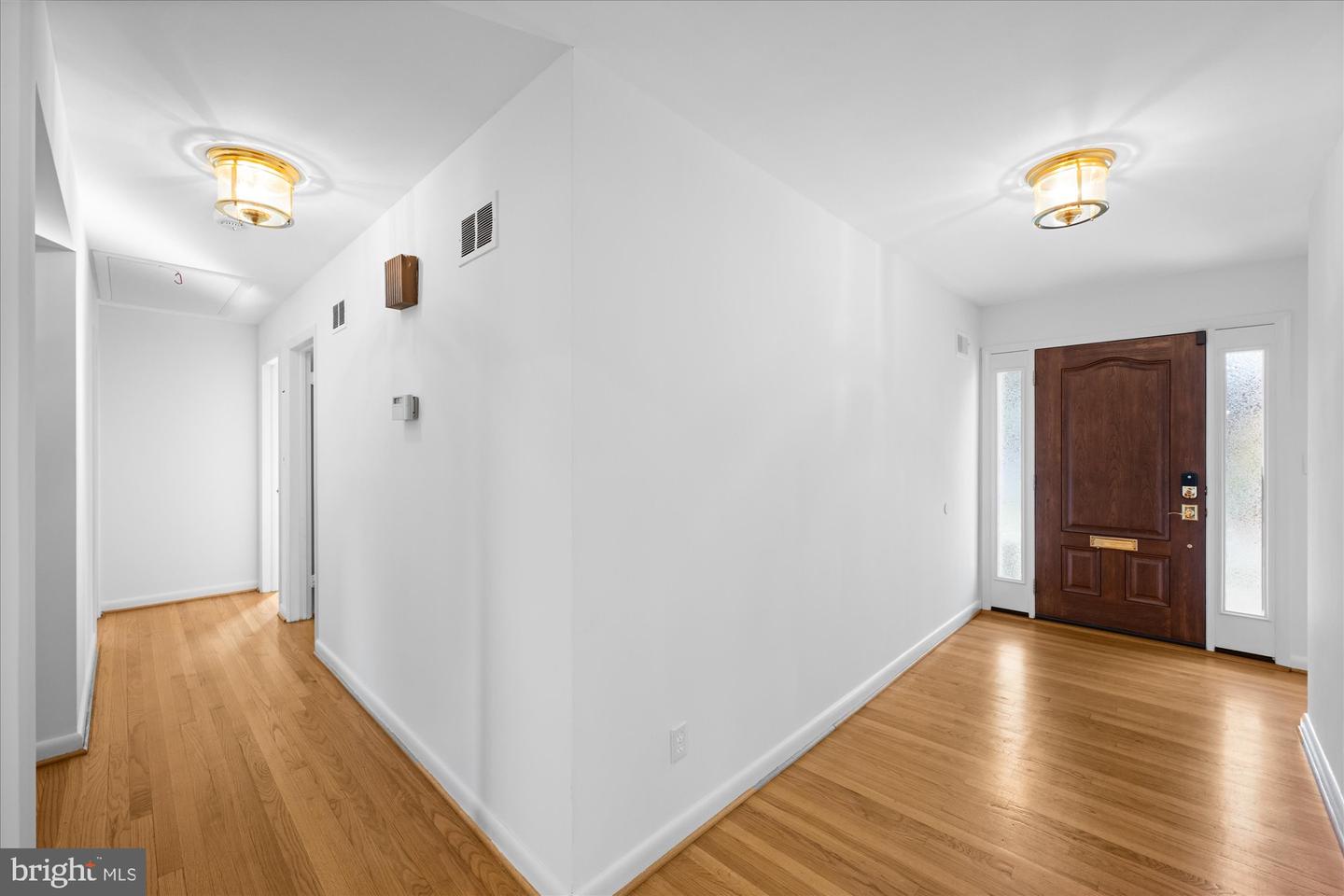 4714 33RD ST N, ARLINGTON, Virginia 22207, 4 Bedrooms Bedrooms, ,3 BathroomsBathrooms,Residential,For sale,4714 33RD ST N,VAAR2062846 MLS # VAAR2062846