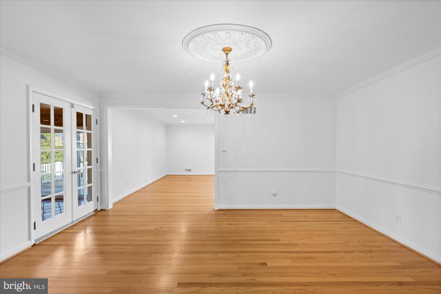 4714 33RD ST N, ARLINGTON, Virginia 22207, 4 Bedrooms Bedrooms, ,3 BathroomsBathrooms,Residential,For sale,4714 33RD ST N,VAAR2062846 MLS # VAAR2062846