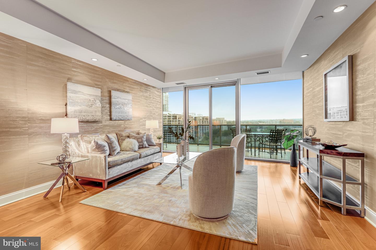 1881 N NASH ST #1706, ARLINGTON, Virginia 22209, 1 Bedroom Bedrooms, ,2 BathroomsBathrooms,Residential,For sale,1881 N NASH ST #1706,VAAR2064256 MLS # VAAR2064256