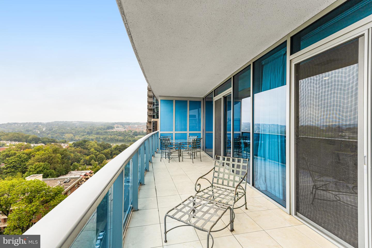 1881 N NASH ST #1706, ARLINGTON, Virginia 22209, 1 Bedroom Bedrooms, ,2 BathroomsBathrooms,Residential,For sale,1881 N NASH ST #1706,VAAR2064256 MLS # VAAR2064256