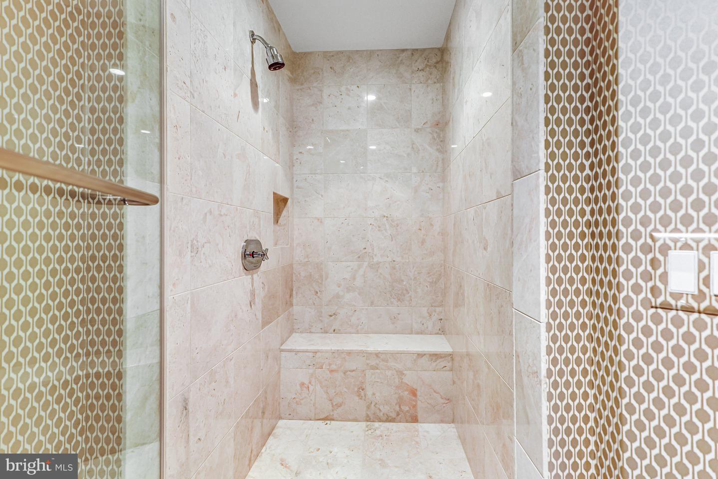 1881 N NASH ST #1706, ARLINGTON, Virginia 22209, 1 Bedroom Bedrooms, ,2 BathroomsBathrooms,Residential,For sale,1881 N NASH ST #1706,VAAR2064256 MLS # VAAR2064256