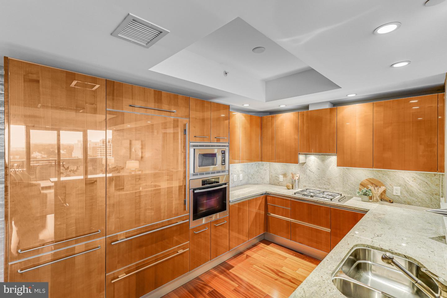 1881 N NASH ST #1706, ARLINGTON, Virginia 22209, 1 Bedroom Bedrooms, ,2 BathroomsBathrooms,Residential,For sale,1881 N NASH ST #1706,VAAR2064256 MLS # VAAR2064256