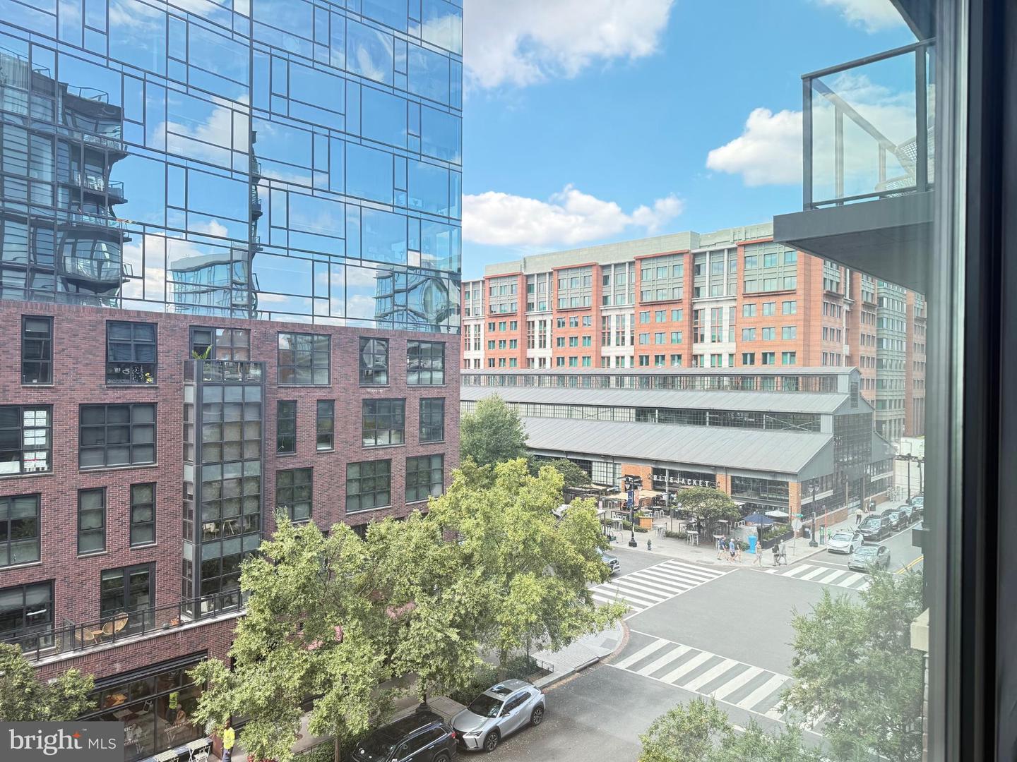 1300 4TH ST SE #402, WASHINGTON, District Of Columbia 20003, 1 Bedroom Bedrooms, ,1 BathroomBathrooms,Residential,For sale,1300 4TH ST SE #402,DCDC2225228 MLS # DCDC2225228