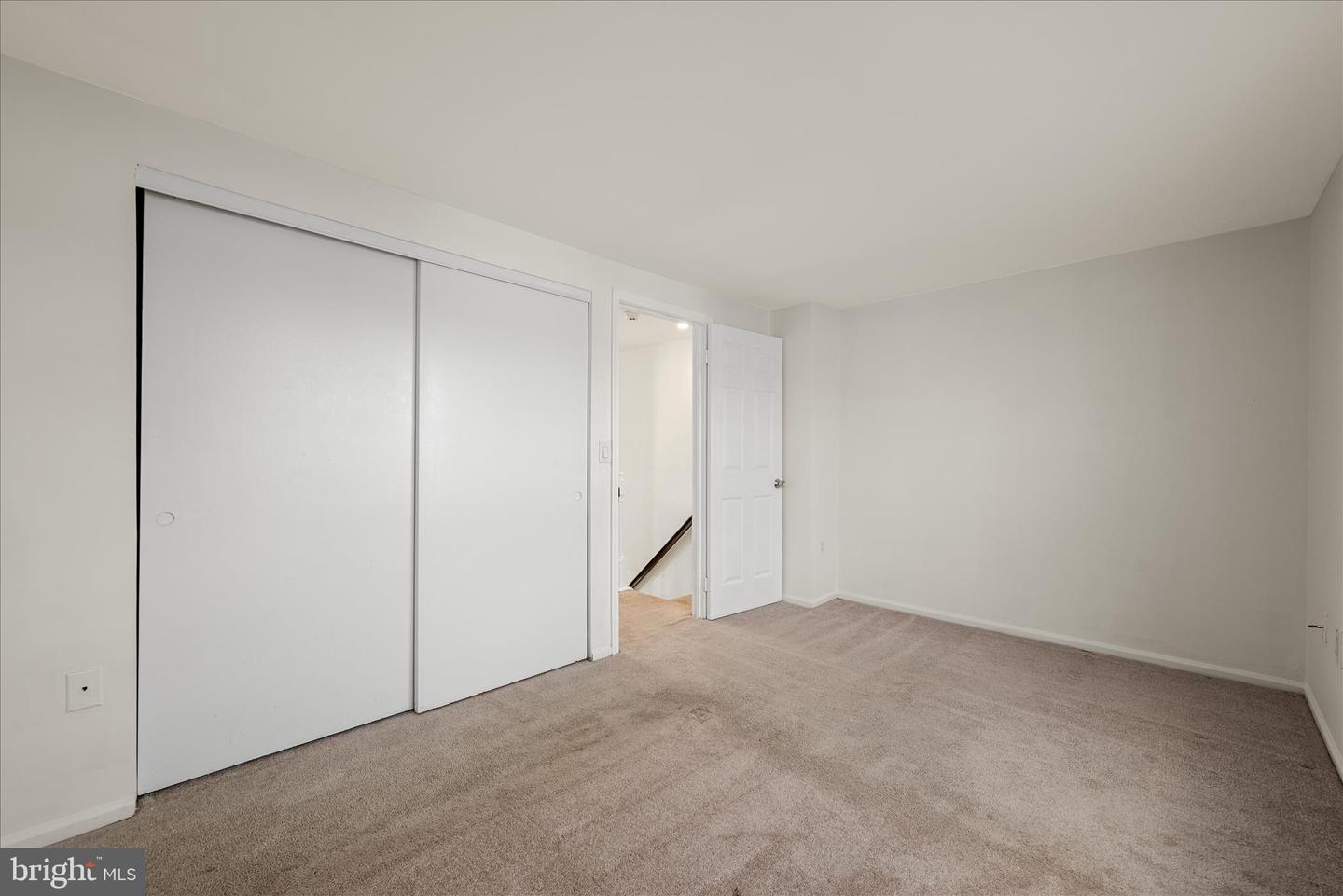 15 MARIAN CT, STERLING, Virginia 20165, 2 Bedrooms Bedrooms, ,2 BathroomsBathrooms,Residential,For sale,15 MARIAN CT,VALO2108318 MLS # VALO2108318