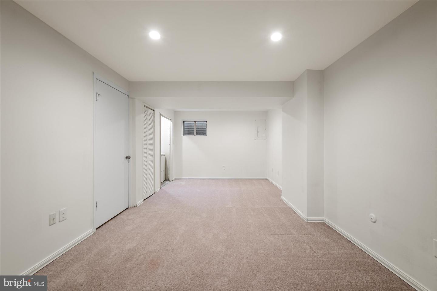 15 MARIAN CT, STERLING, Virginia 20165, 2 Bedrooms Bedrooms, ,2 BathroomsBathrooms,Residential,For sale,15 MARIAN CT,VALO2108318 MLS # VALO2108318